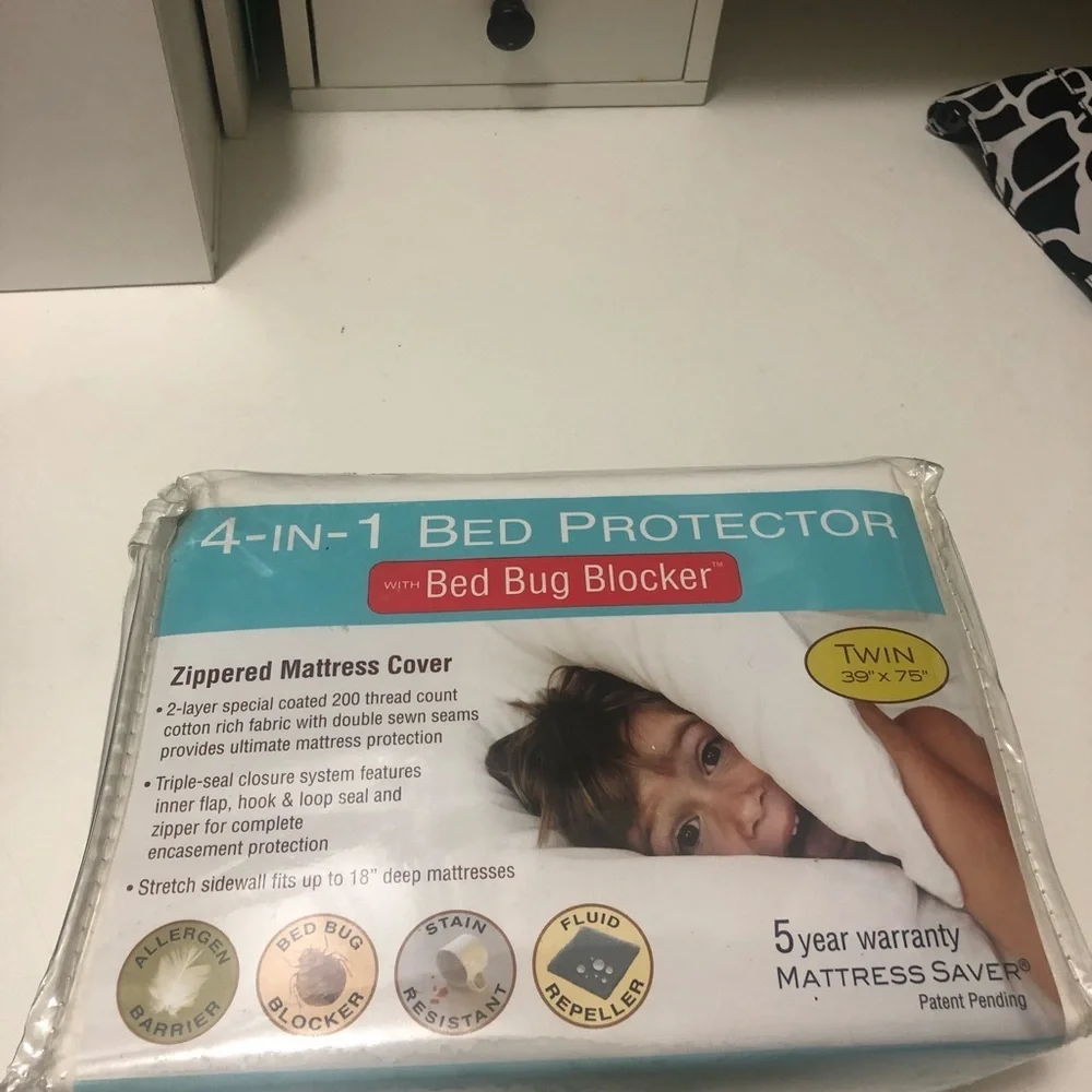 Zipper mattress cover new stain resistant